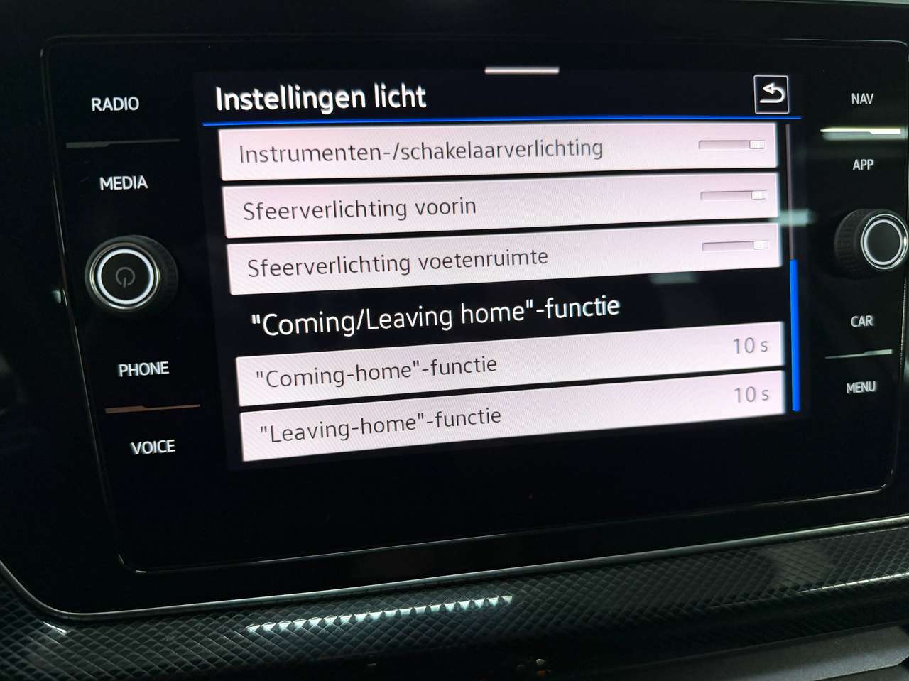Volkswagen T-Cross T-Cross 1.0 TSI R-Line CAMERA*LED*ACC*DAB*CARPLAY*PDC*AC2Zone — foto 24 van 25
