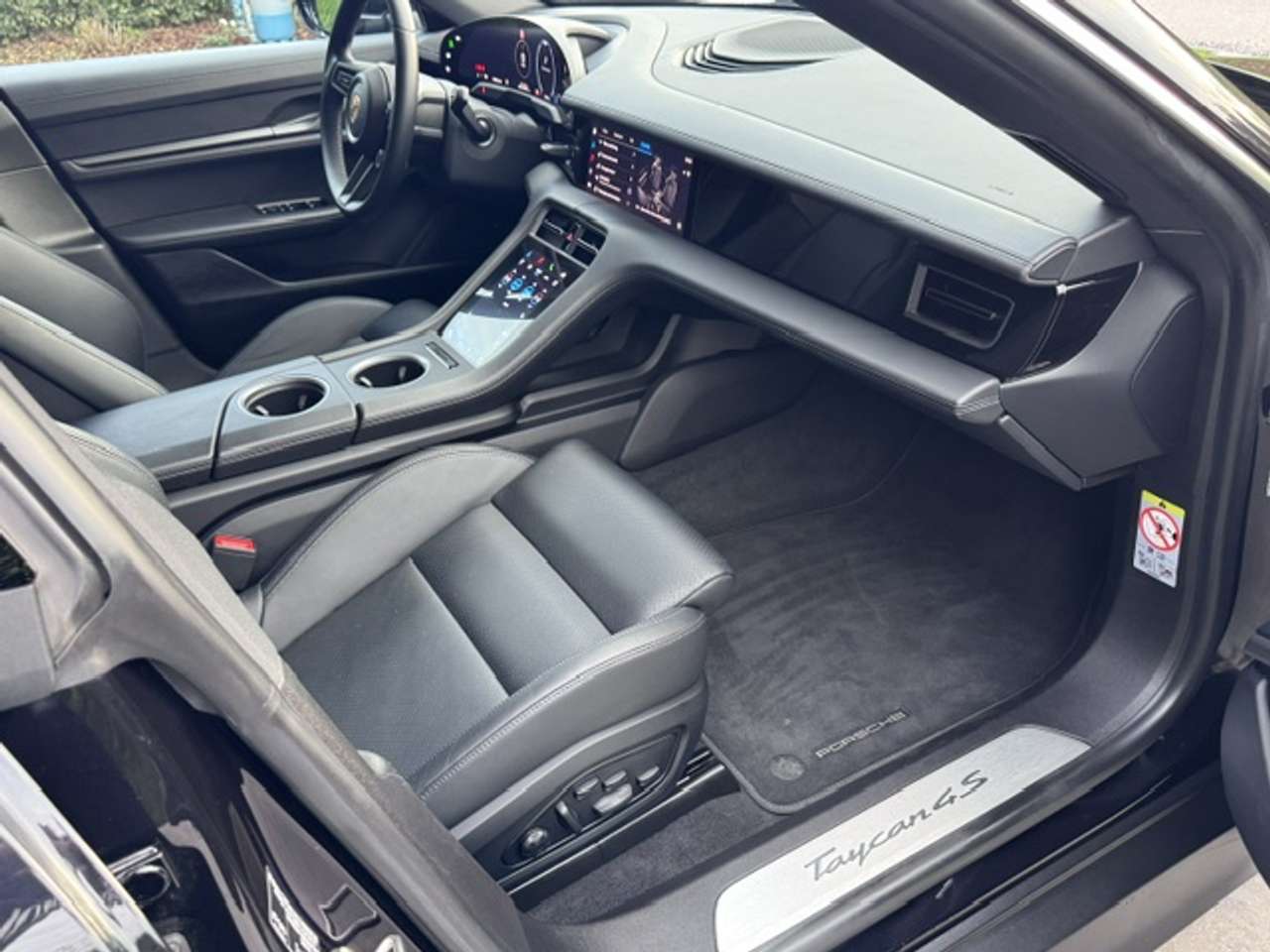 Porsche Taycan *VERKOCHT* — foto 15 van 25