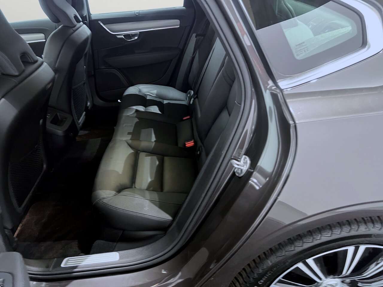 Volvo S90 B4 PLUS BRIGHT/360°/LUCHTVERING/HARMAN KARD — foto 13 van 21