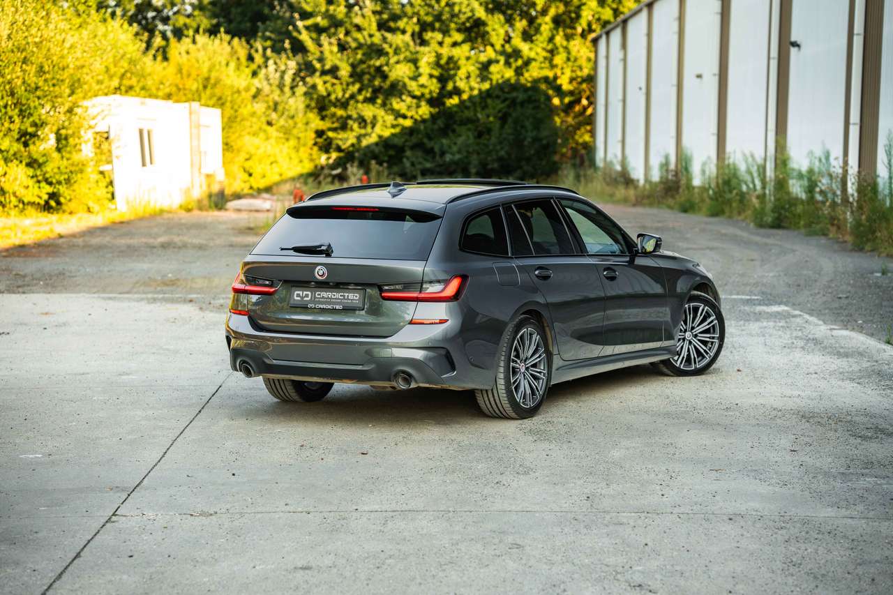 BMW 320 (2022) — foto 8