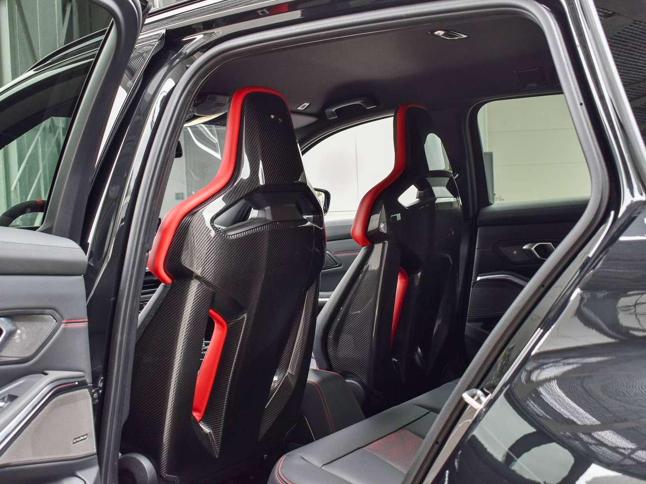 BMW M3 CS Touring / FULL CARBON / BLACK SAPPHIRE — foto 20 van 25