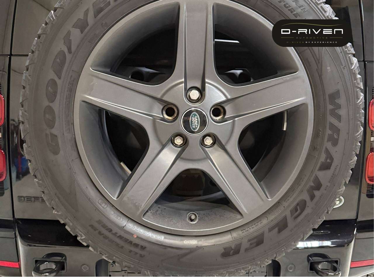 Land Rover Defender 90 SE D250* X-DYNAMIC *Lichte vracht*LUCHTVERING*LEDER*360*20"*FULL* — foto 21 van 25