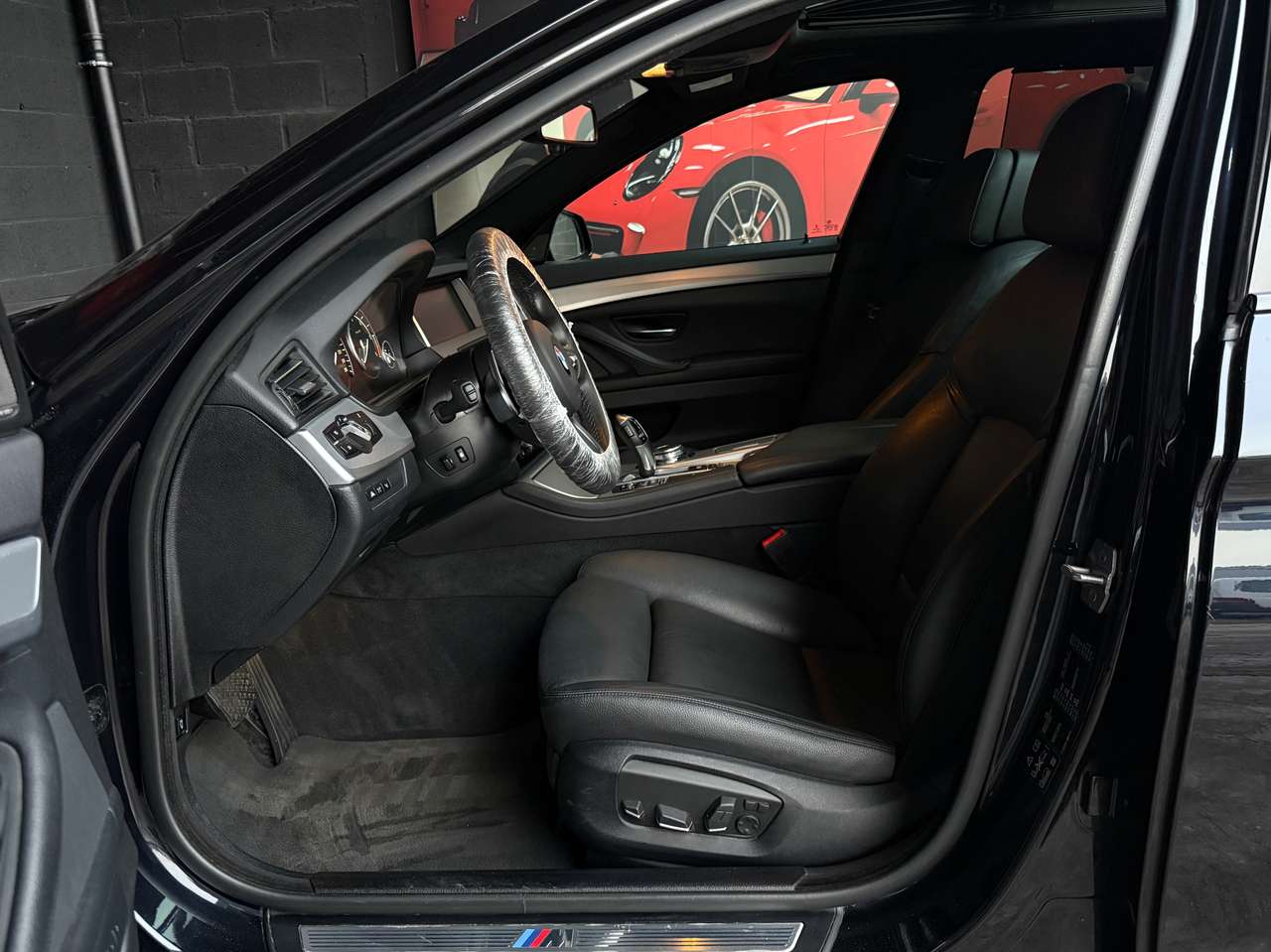 BMW 520 Touring 520 dXA M Sport Pakket XDRIVE — foto 21 van 25