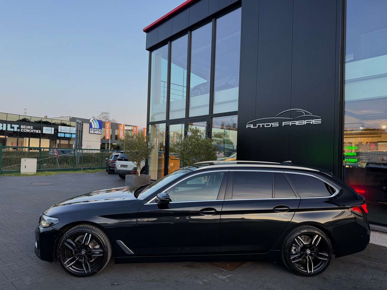 BMW 518 dA Break Sport Pack Automaat GPS Led Camera — foto 4 van 19