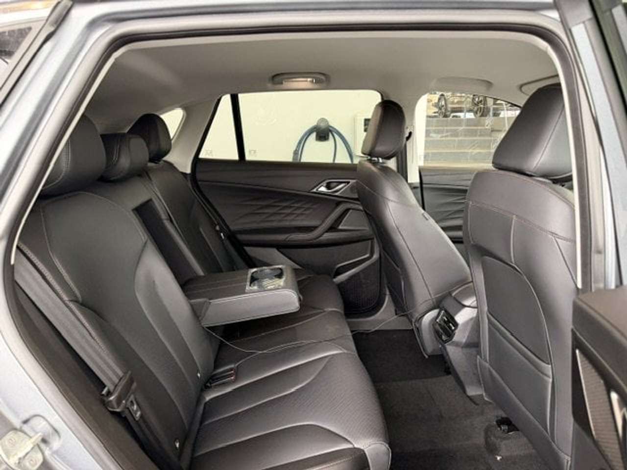 MG HS HYBRID BENZINE AUTOMAAT NIEUW 7J WAARBORG — foto 10 van 23