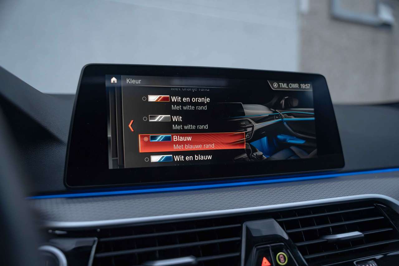 BMW 530 e M-Sport LASER/OPENDAK/H&K/HUD/360°/19"/MEMORY/DAB — foto 20 van 25