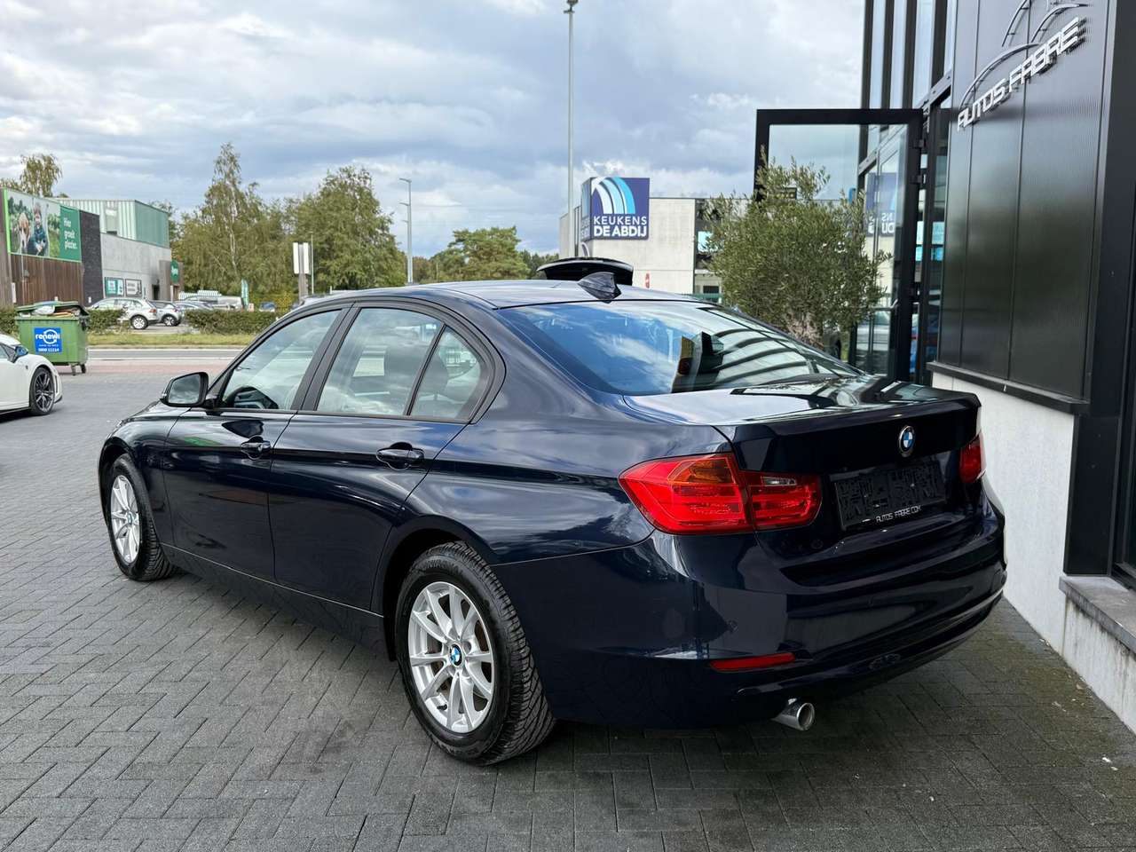 BMW 316 d  GPS  1 er prop 109000km Carpass !! — foto 6 van 18