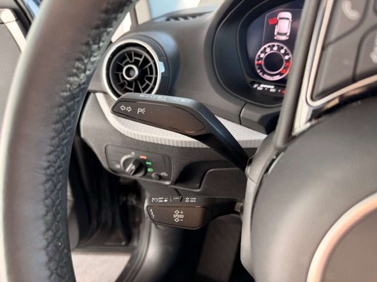 Audi Q2 ATTRACTION BENZINE SLECHTS 58000KM!!!!! — foto 15 van 22