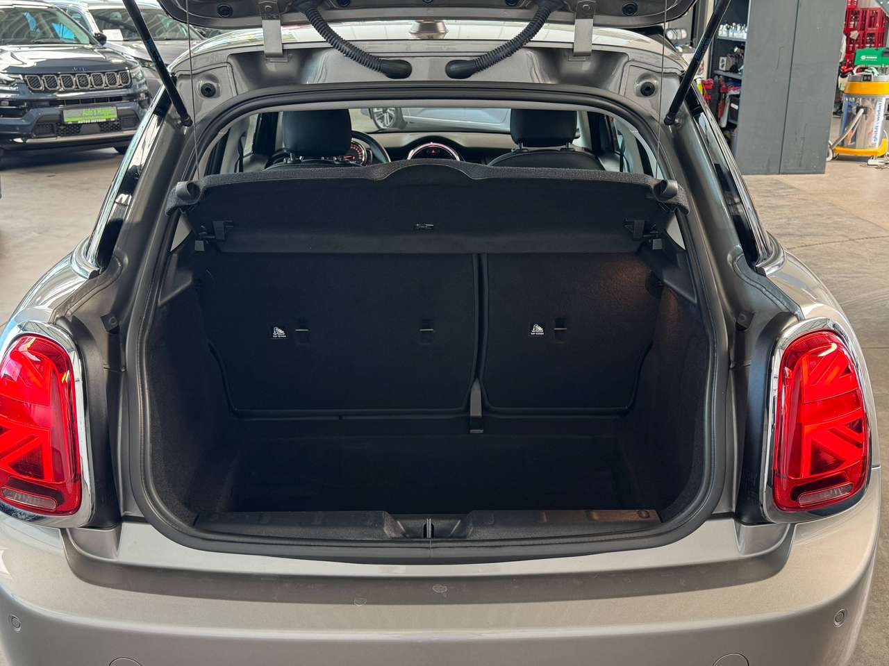 MINI One 1.5 Automaat met John Cooper velgen — foto 5 van 18