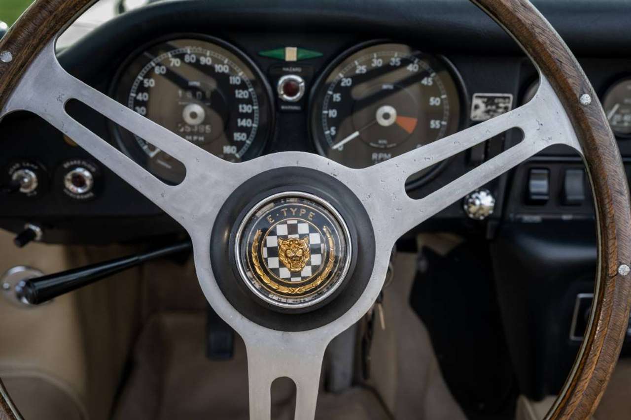 Jaguar E-Type 4.2 Cabrio — foto 25 van 25
