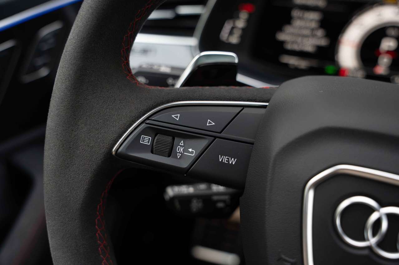 Audi RS Q8 Performance MATRIX/4-WIELSTURING/CERAMIC/PANO/HUD/SOFTCLOSE/B&O — foto 15 van 25