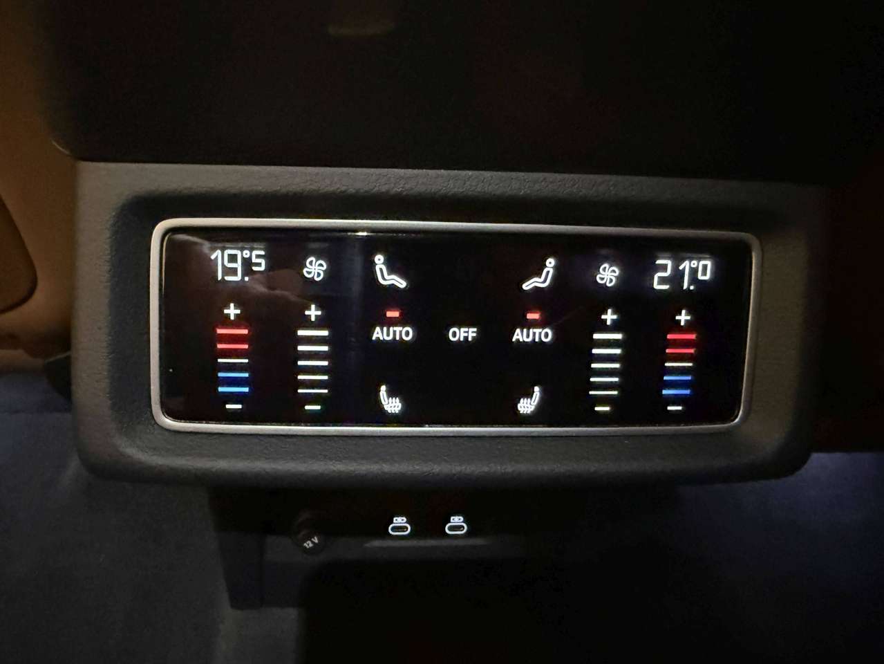 Audi Q8 e-tron SOLD BIJ GARAGE VRIENS YVES BV!!!! — foto 10 van 25