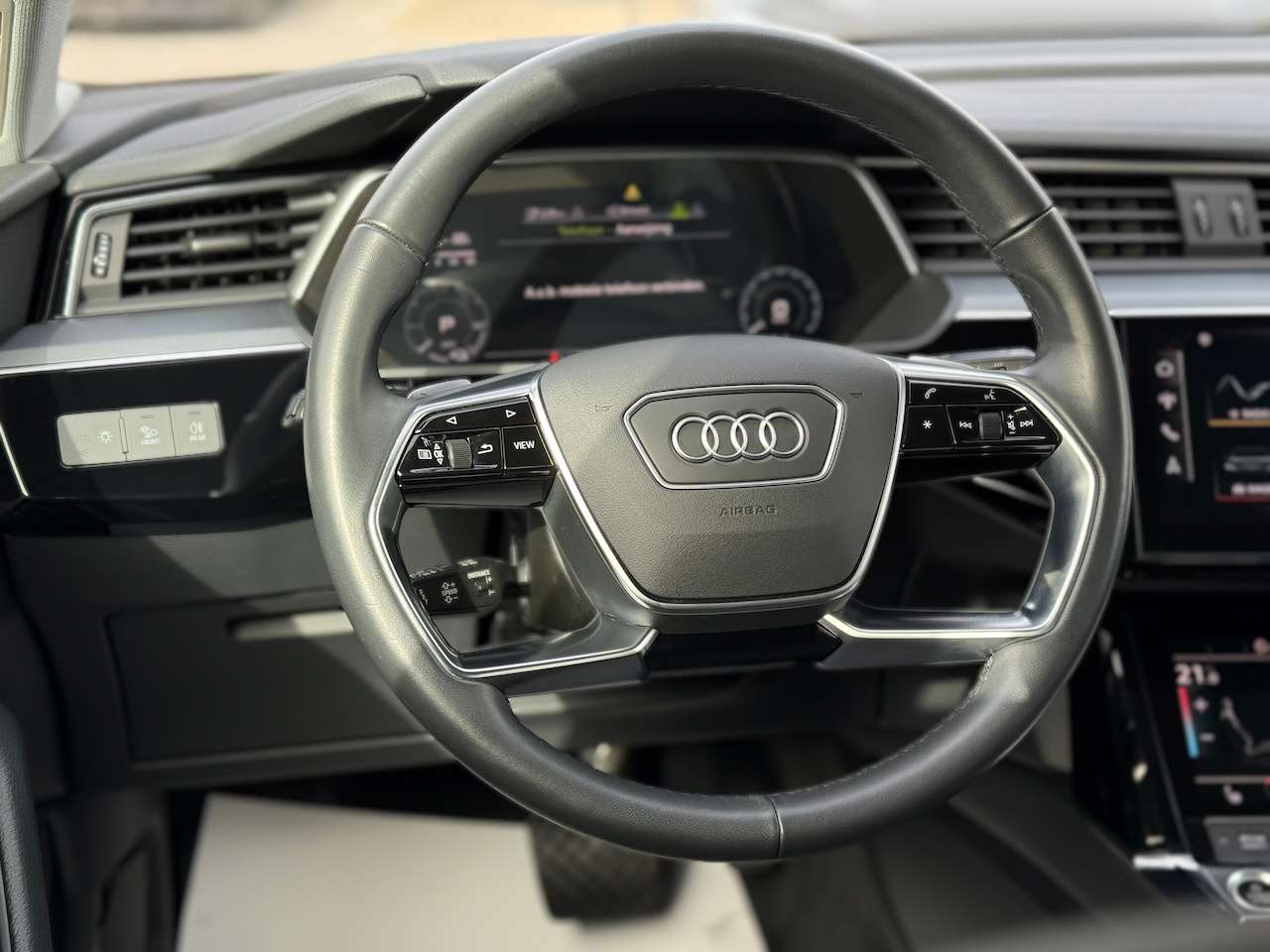 Audi e-tron 50 QUATTRO GPS CAMERA ZETELVER ELEKKOFFR ADAPTCRSE — foto 10 van 17
