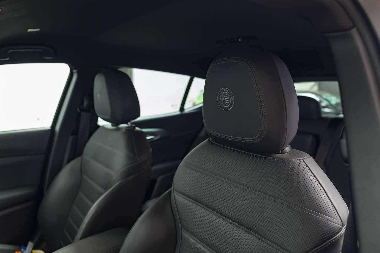 Alfa Romeo Tonale Tonale PHEV 1.3 Q4 VELOCE|LEATHER|360°|ZETELVERW.|ZETELKOELING|SFEERVERL.|PREMIUM AUDIO|GARANTIE|ACC|LA| — foto 10 van 25