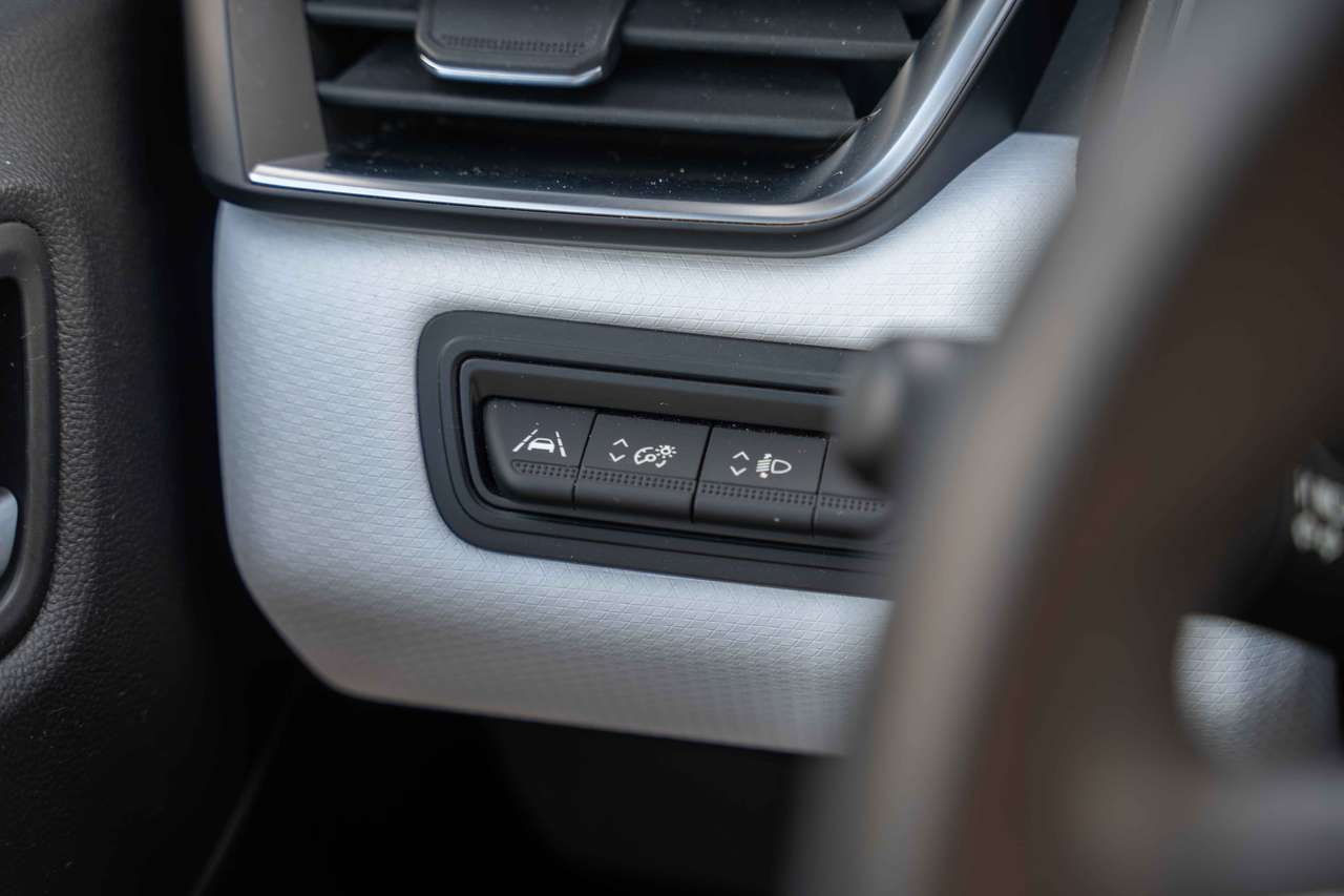 Renault Clio (2022) — foto 23