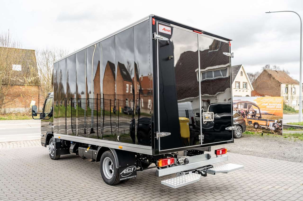 Mitsubishi Canter Meubelbak - Automaat - Trekhaak 3500kg - 53.500ex — foto 8 van 15