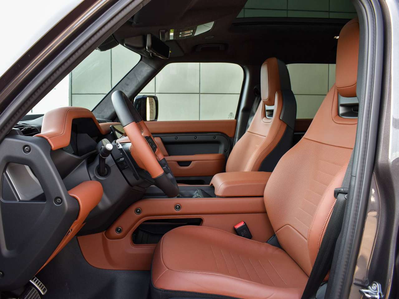 Land Rover Defender 110 P635 OCTA / Charente Grey / Burnt Sienna/Ebony / NIEUW/NEW — foto 4 van 11