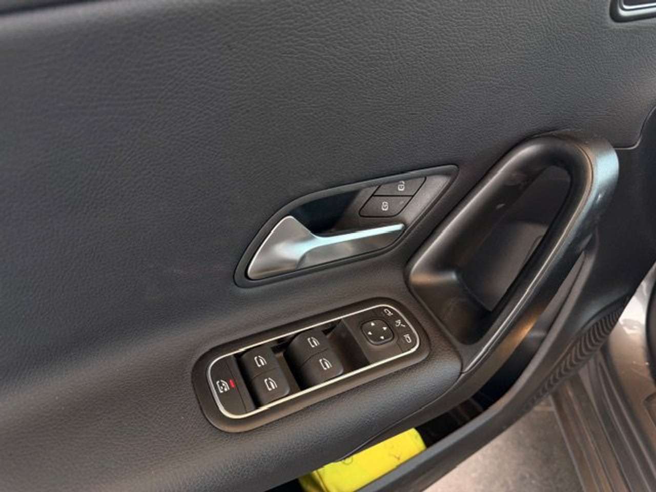Mercedes-Benz A 250 250 PLUG-IN HYBRID AUTOMAAT+OPEN DAK-60000KM!!!! — foto 17 van 23