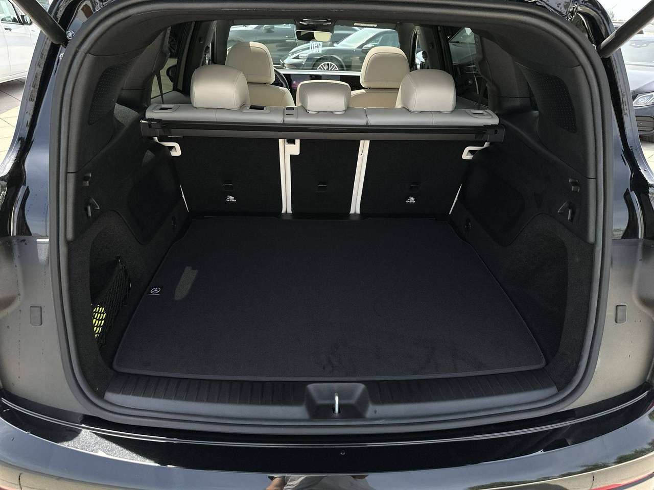 Mercedes-Benz GLB 250 + Electric Pano dak Leder Memory Nightpakket — foto 16 van 19