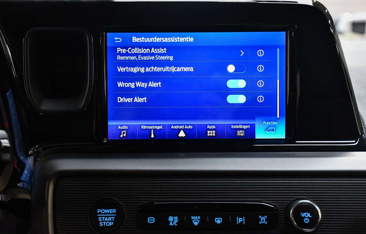 Ford Tourneo Courier Titanium 5pl - NAVI SMARTLINK / CAMERA / PDC / CC — foto 13 van 17