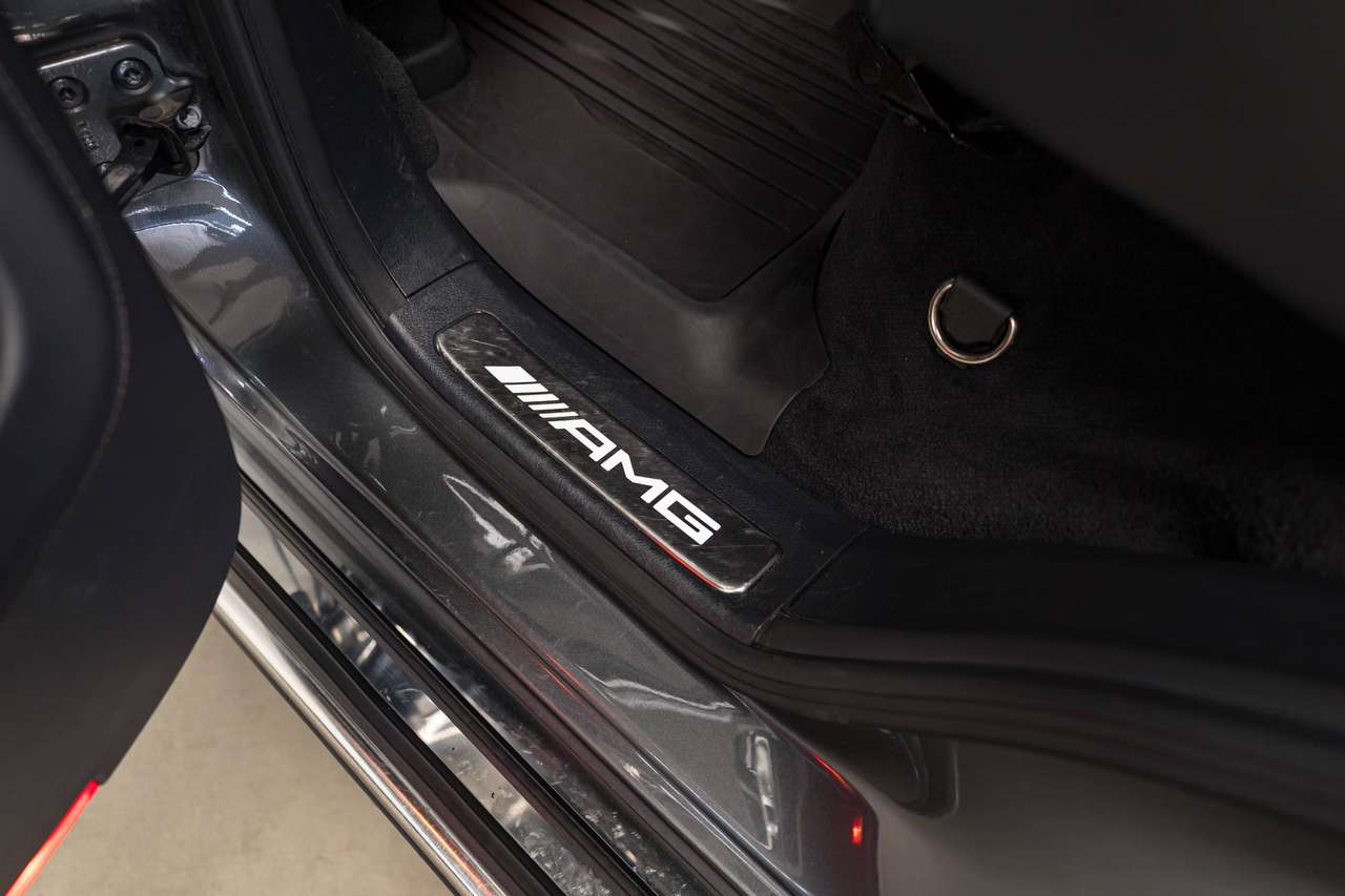 Mercedes-Benz G 63 AMG G 63 AMG MANUFAKTUR|MASSAGE|CARBON|BURMESTER|360°|ZETELVERW. (v/a)|ZETELKOELING|PANO|ACC|LA|GARANTIE|NIGHT PACKAGE| — foto 16 van 25