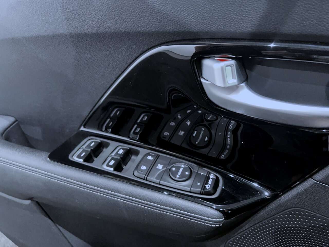 Kia Niro Automaat/Navi/Cruise controle — foto 21 van 21
