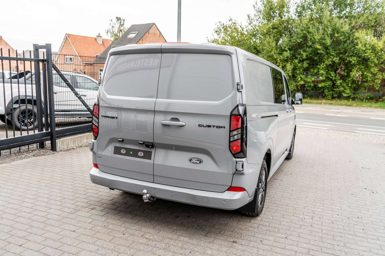 Ford Transit Custom 2.5 PHEV Limited DC L2 5pl.- Trekhaak / 360° Camera - 42.800ex — foto 5 van 16