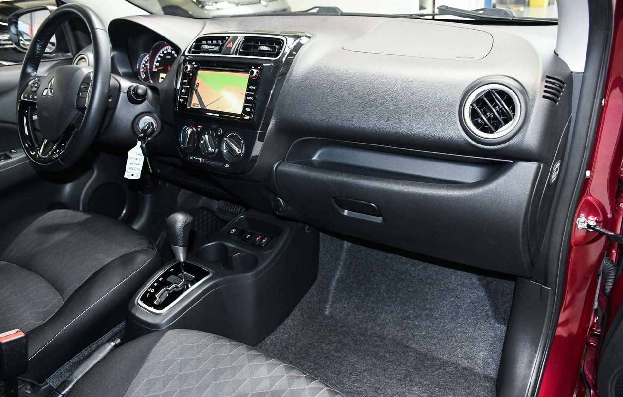 Mitsubishi Space Star Space Star 1.2i Instyle CVT Automaat - NAVIGATIE / SMARTLINK / AIRCO / CC — foto 7 van 18