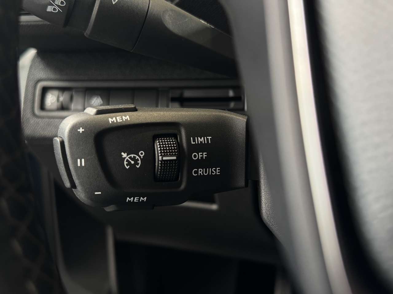 Peugeot 3008 1.2 PureTech Allure — foto 17 van 18