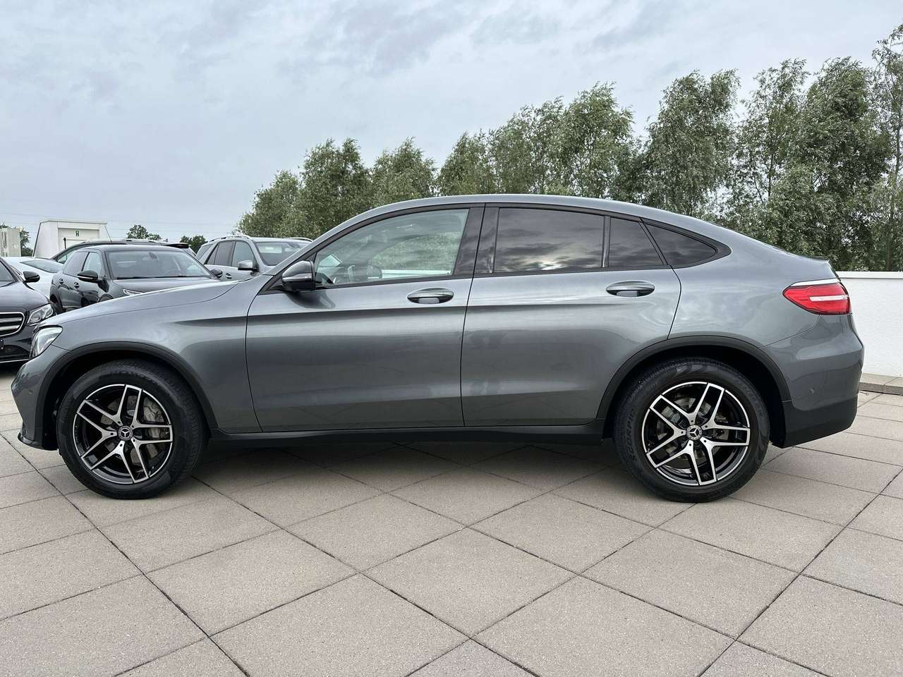 Mercedes-Benz GLC 250 D 4-Matic COUPE  AMG pakket Schuifdak Luchtvering 360° Night Full!!! — foto 3 van 19