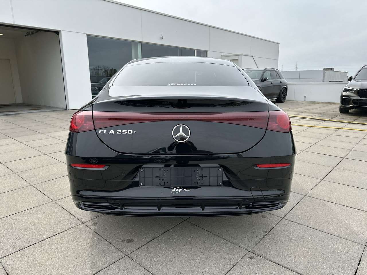 Mercedes-Benz CLA 250 + AMG LINE Electric — foto 6 van 19