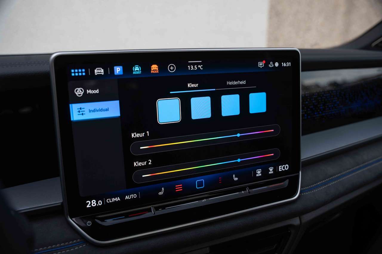 Volkswagen Tayron eHybrid R-LINE/PANO/IQLIGHTS/HUD/H&K/ACC/360/TREKH — foto 25 van 25