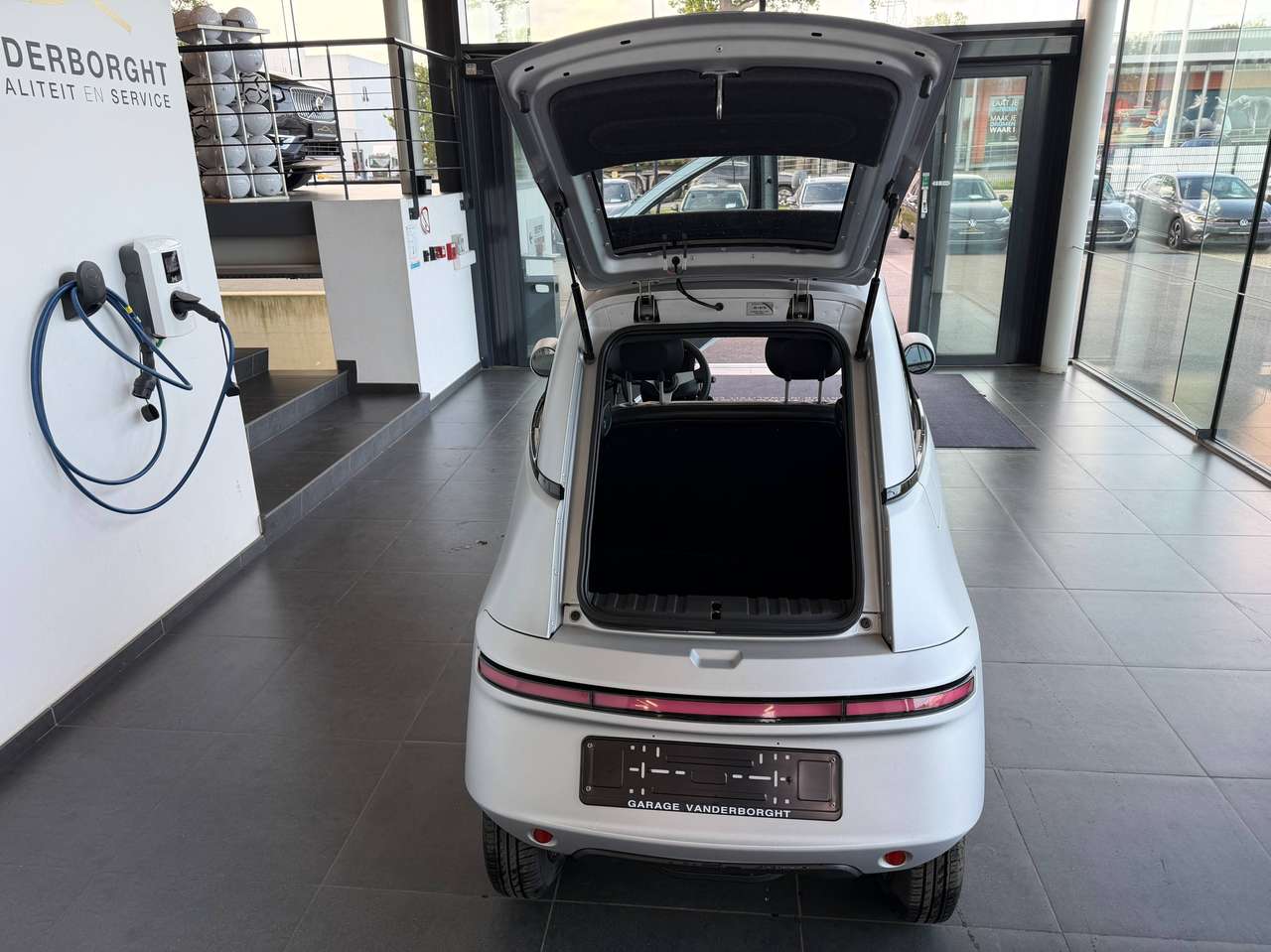 Micro Microlino PIONEER SLECHTS 1000KM — foto 8 van 19