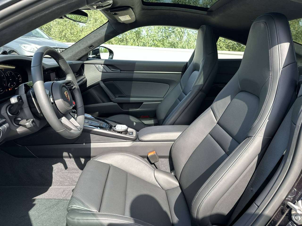 Porsche 992 4 GTS Schuifdak Exterieurpakket zwart Lift vooras — foto 13 van 16