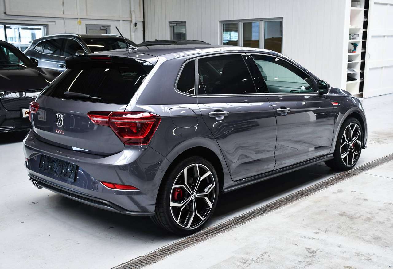 Volkswagen Polo GTI Polo GTI 2.0 TSI DSG - NAVIGATIE VIA SMARTLINK / CAMERA / BLIS / ACC / PDC — foto 3 van 20