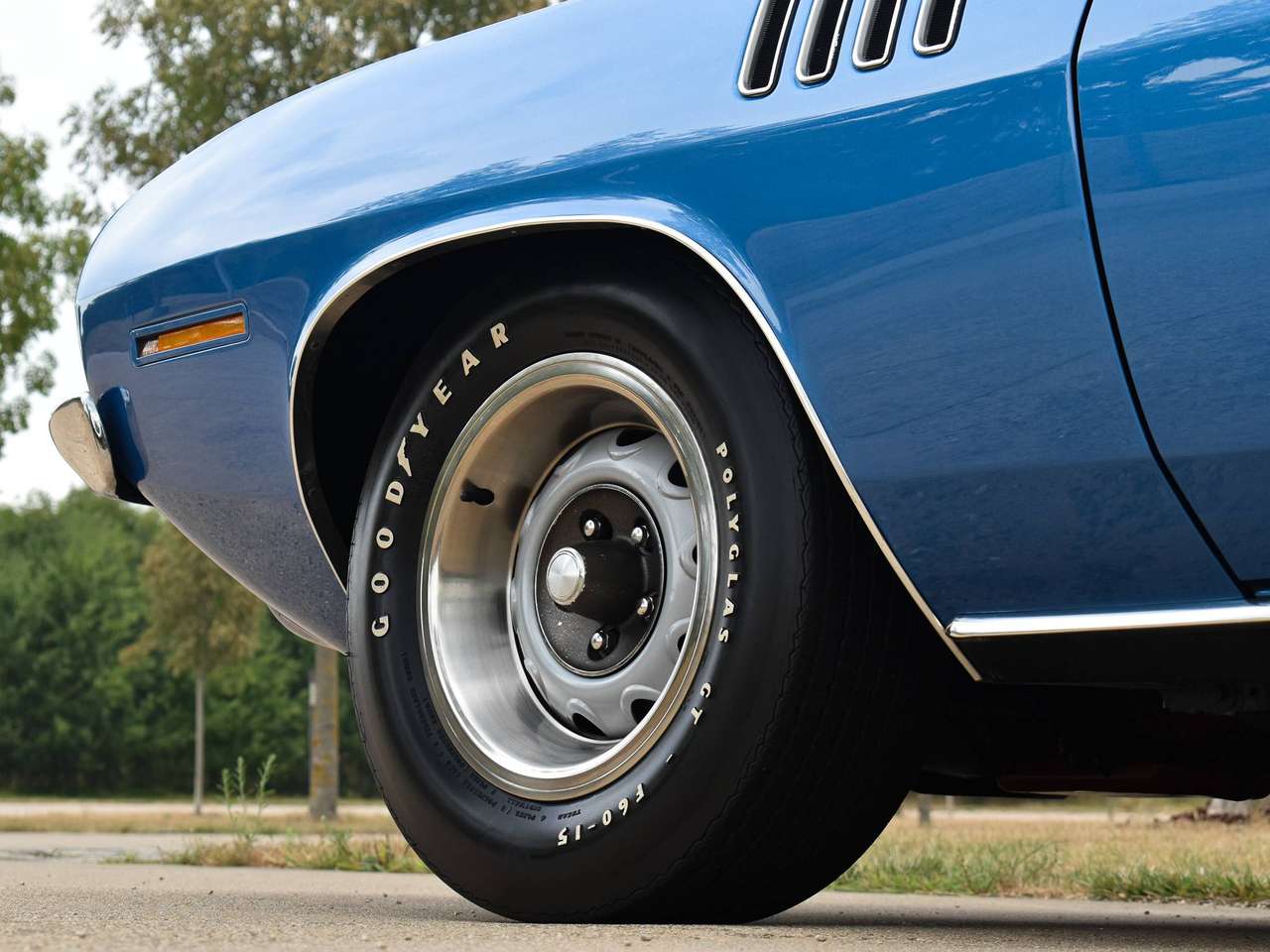 Plymouth Cuda 440-6 / B5 True Blue Metallic / Top Condition — foto 16 van 25