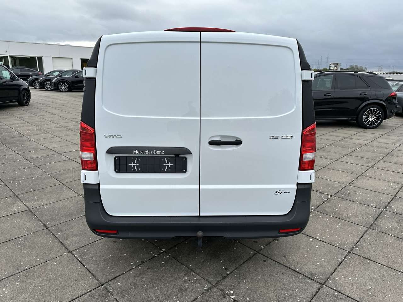 Mercedes-Benz Vito 116 CDI PRO/9G TRON/NAVI/TREKH 2500 KG/HOUTVLOER/ — foto 4 van 15