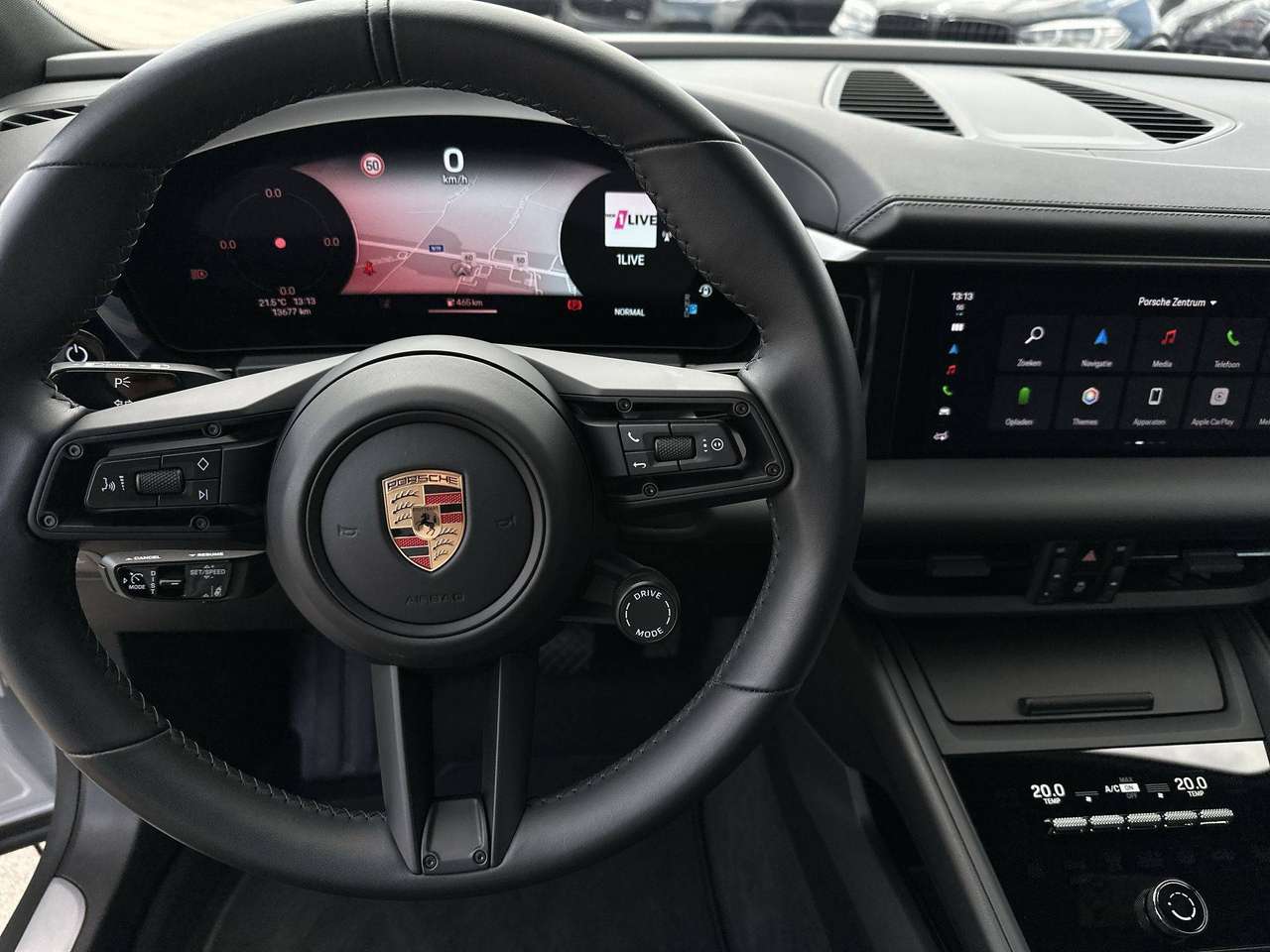 Porsche Macan E Adaptieve sportzetels pano dak Adaptiv cruise control — foto 14 van 18