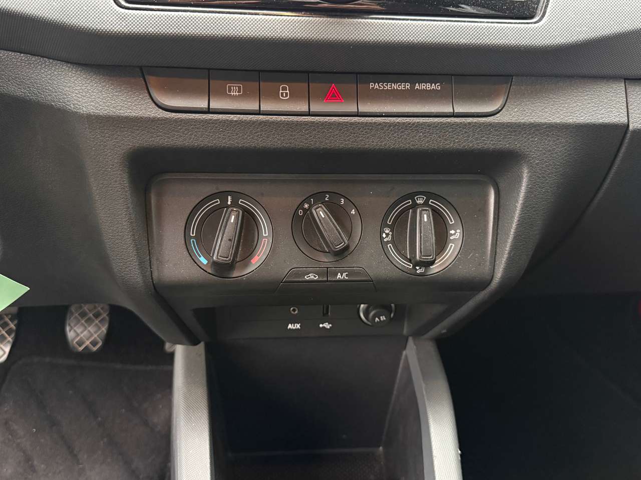 Skoda Fabia 1.0 ni Benzine — foto 13 van 14