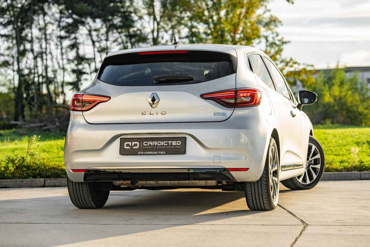 Renault Clio (2022) — foto 14