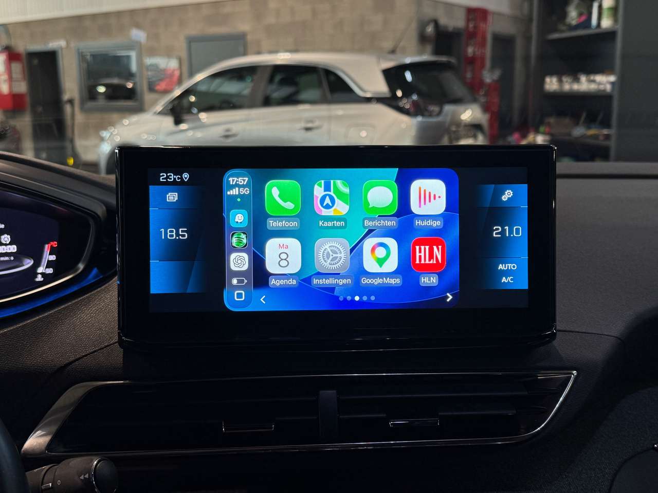 Peugeot 5008 1.2 PureTech Allure Pack — foto 12 van 18