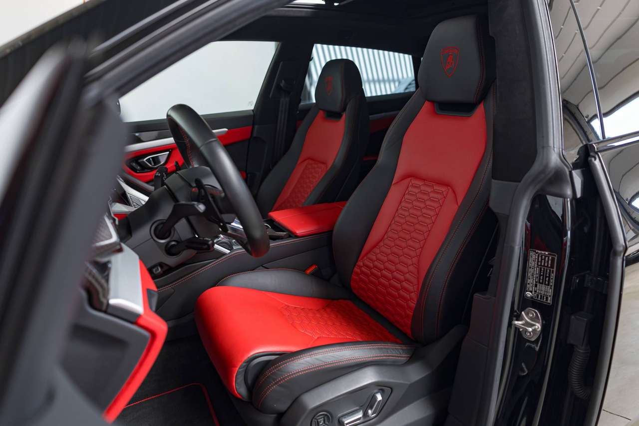Lamborghini Urus 4.0 BITURBO V8|LUKAKU FIRST OWNER|NIGHT VISION|360°|BANG&OLUFSEN|MASSAGE|HEAD-UP|ZETELVERW.+KOELING|CARBON|REAR WHEEL ST. — foto 24 van 25