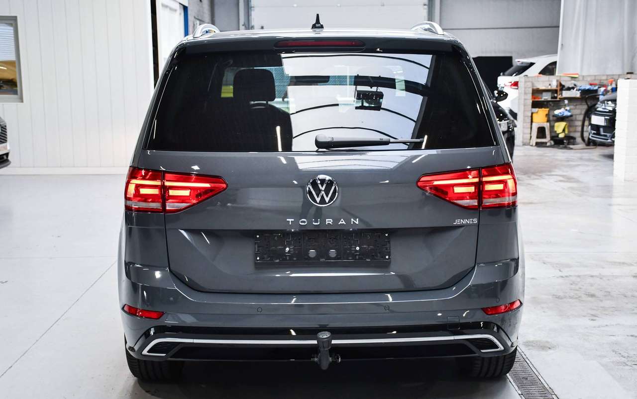 Volkswagen Touran Touran 1.5 TSI R-Line 7pl DSG - NAVIGATIE / TREKHAAK / CAMERA / SMARTLINK / BLIS / ACC / PDC — foto 5 van 22