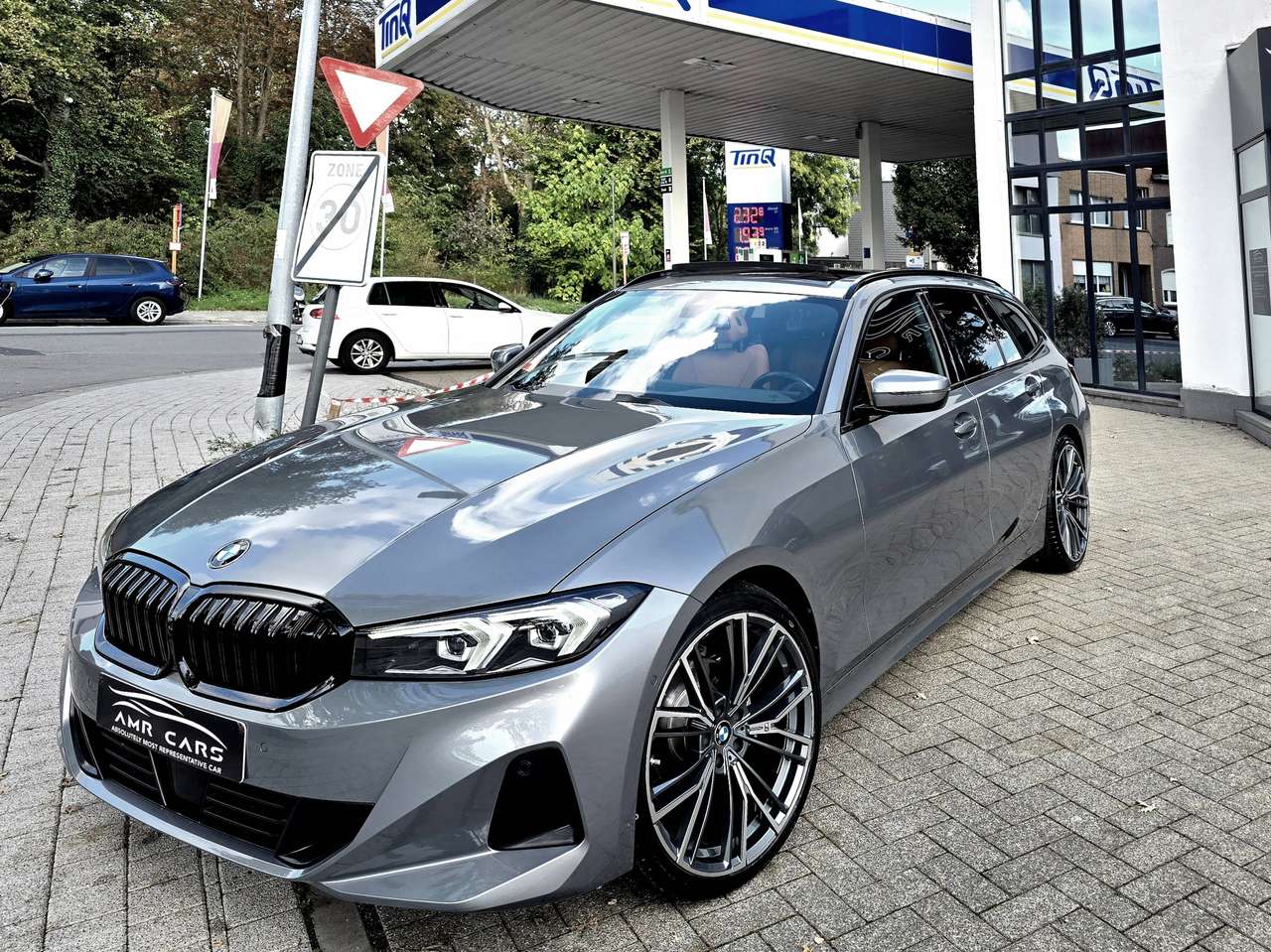 BMW 318 DA Sportline-Cognac Leder-Elec.Seats Memory-Widescreen-PanoramischDak-AdaptLed-Ambiance-ComfortAcces-Camera-Hifi enz.. — foto 12 van 25