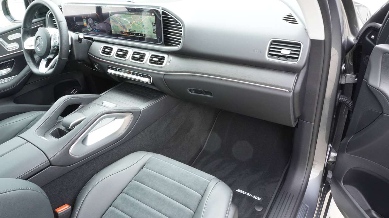 Mercedes-Benz GLE 350 DE AMG Nigtpakket Pano dak Trekhaak — foto 23 van 25