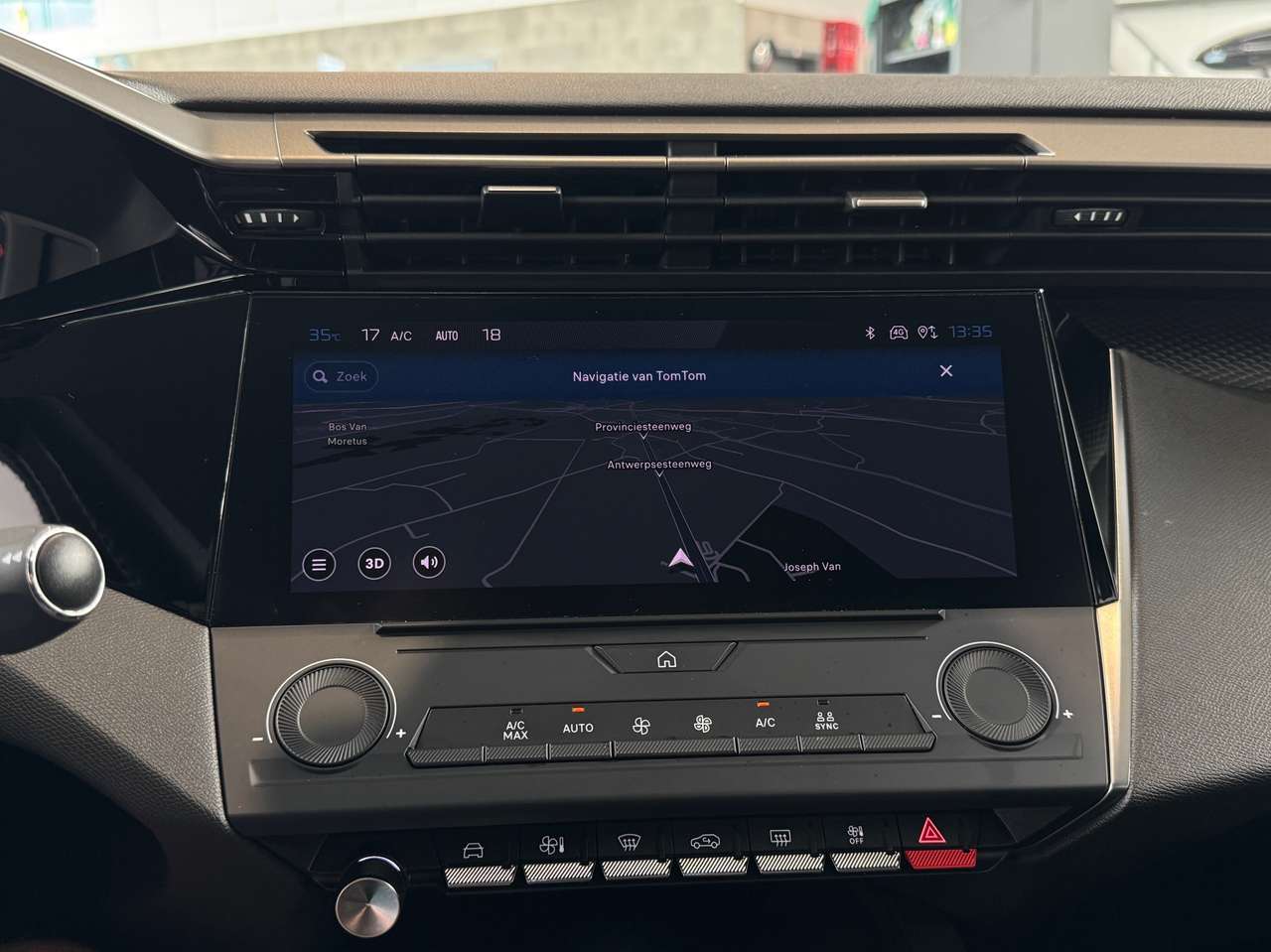 Peugeot 308 SW 1.2 PureTech Active Pack — foto 13 van 15