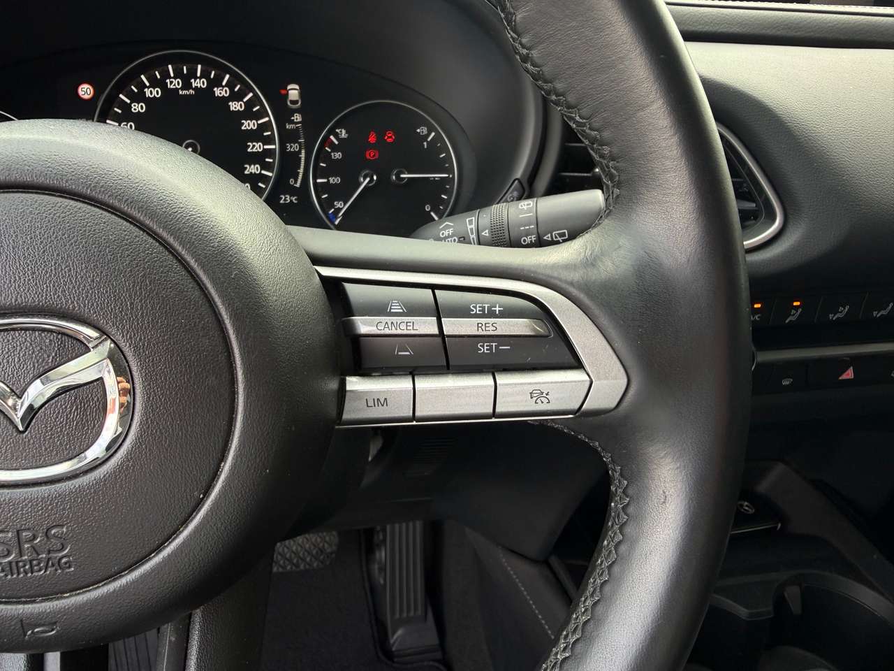 Mazda CX-30 2.0i SKYACTIV-G MHE Hakoné — foto 12 van 21