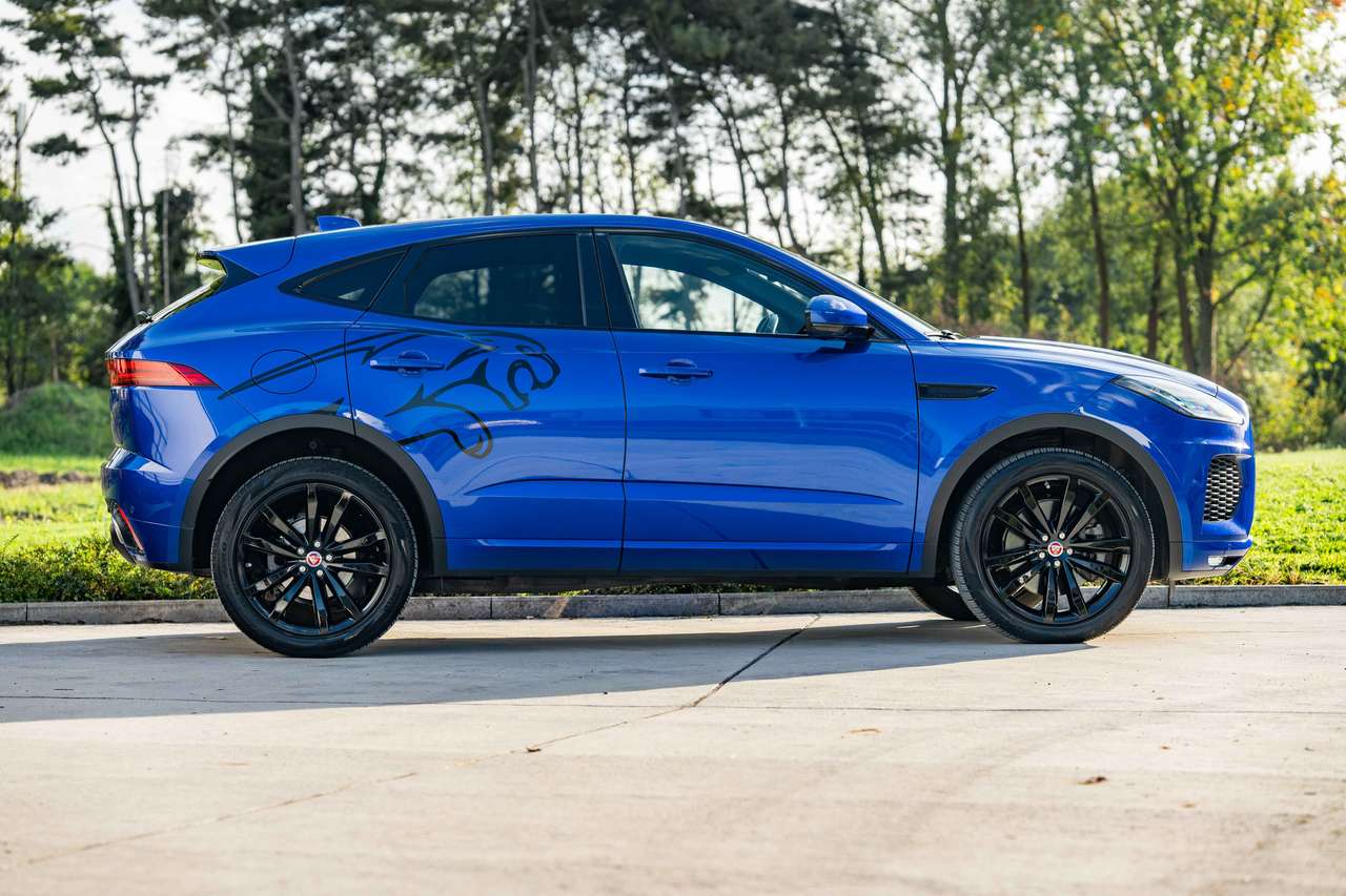Jaguar E-Pace R-DYNAMIC-LED*PANO*MERIDON* — foto 17 van 25