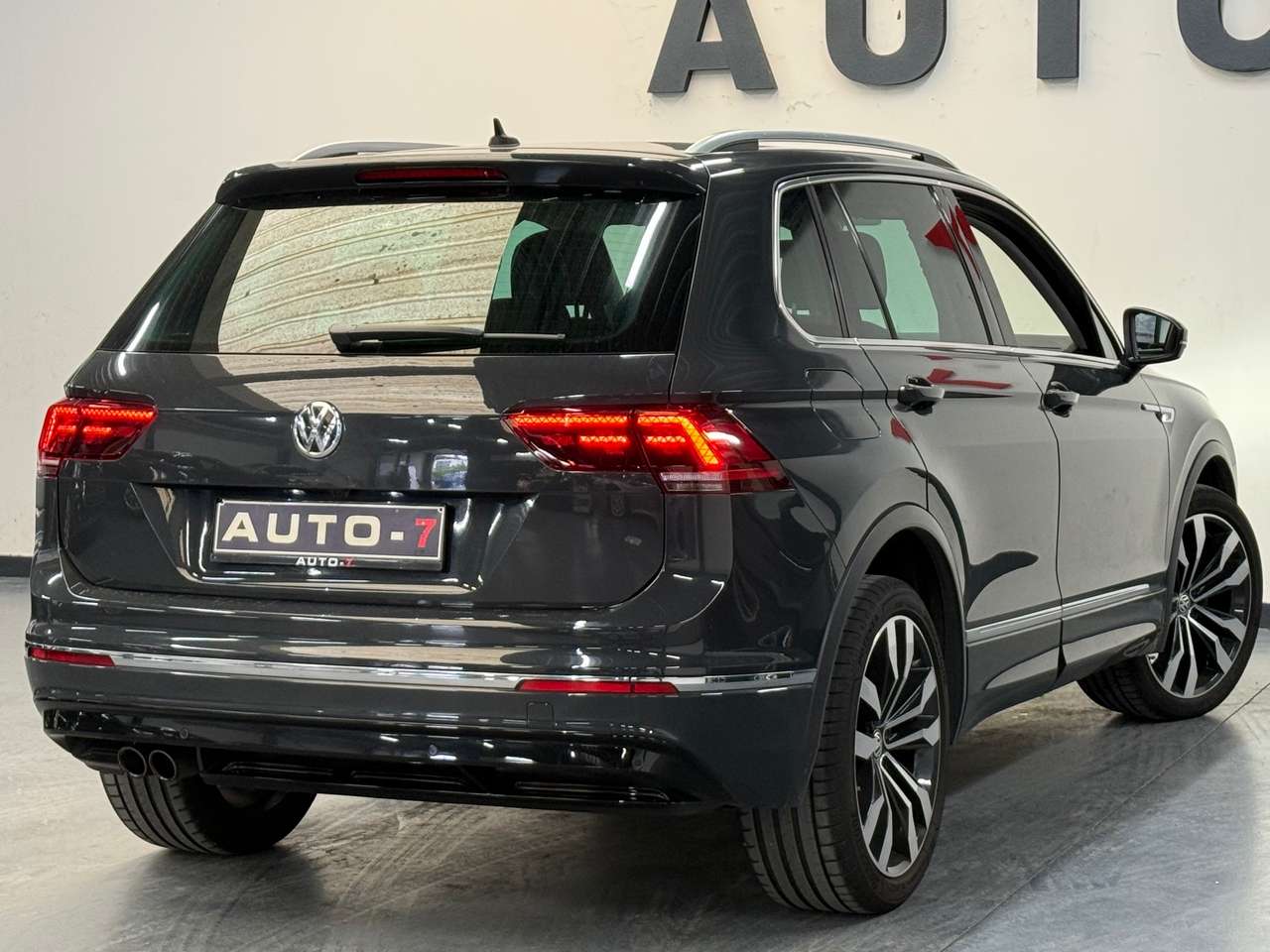 Volkswagen Tiguan 1.4 TSI 4Motion DSG 2017 Automaat R-Line! — foto 7 van 22