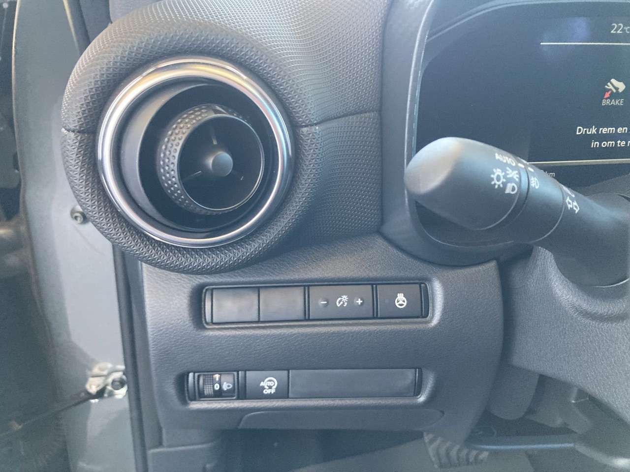Nissan Juke N-CONNECTA BENZINE AUTOMAAT NIEUW OKM — foto 20 van 20